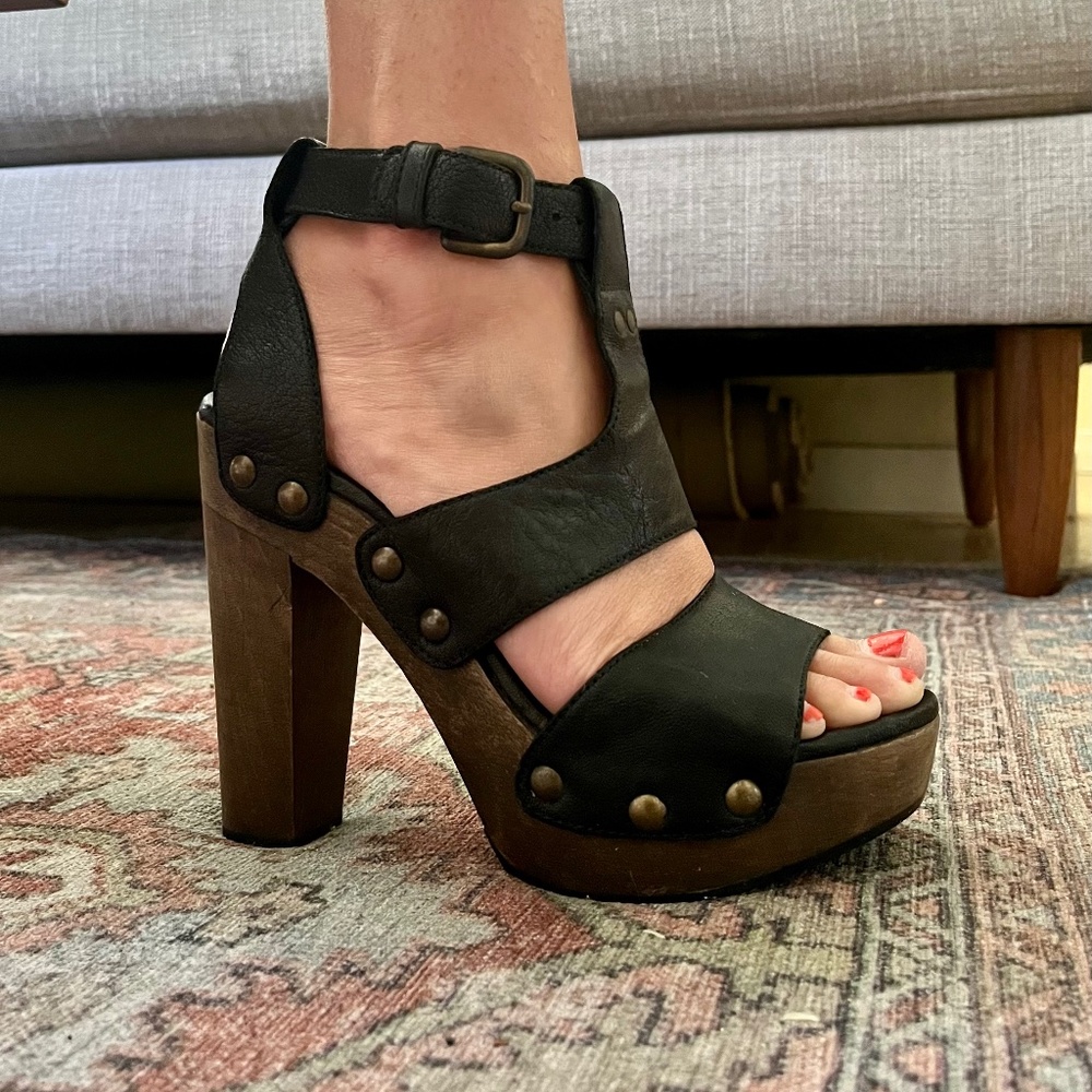Stuart Weitzman High Sandal